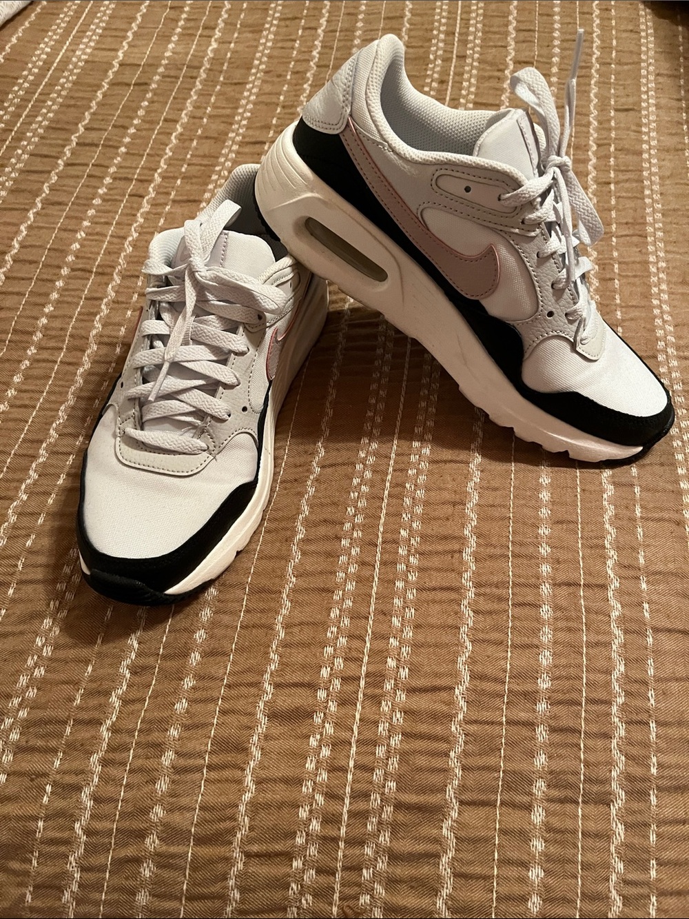 Nike Women's White Black Sneakers with Light Pink Swoosh